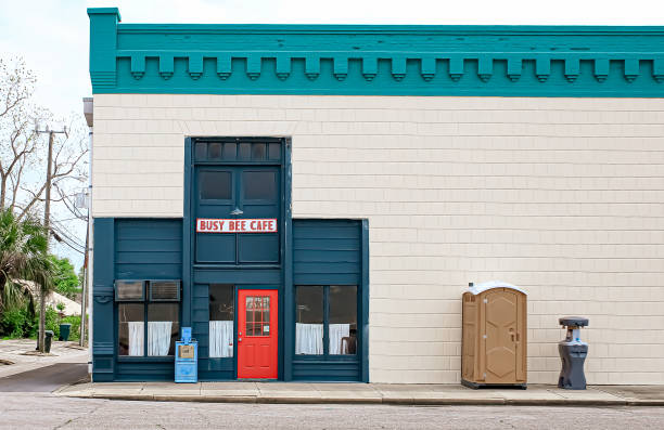 Porta potty delivery and setup in Grafton, OH